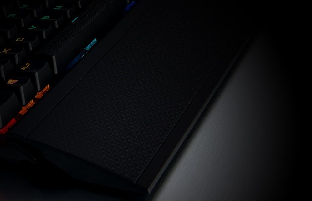 Corsair K70 RGB MK.2 Gaming Klavye – görsel 6