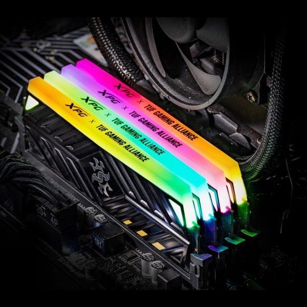 XPG Spectrix D41 TUF RGB 8GB (1x8GB) DDR4 3200 MHz CL16 Ram – Hızlı ve ücretsiz bir uygulama yüklemeyle RGB denetimine hazır olun