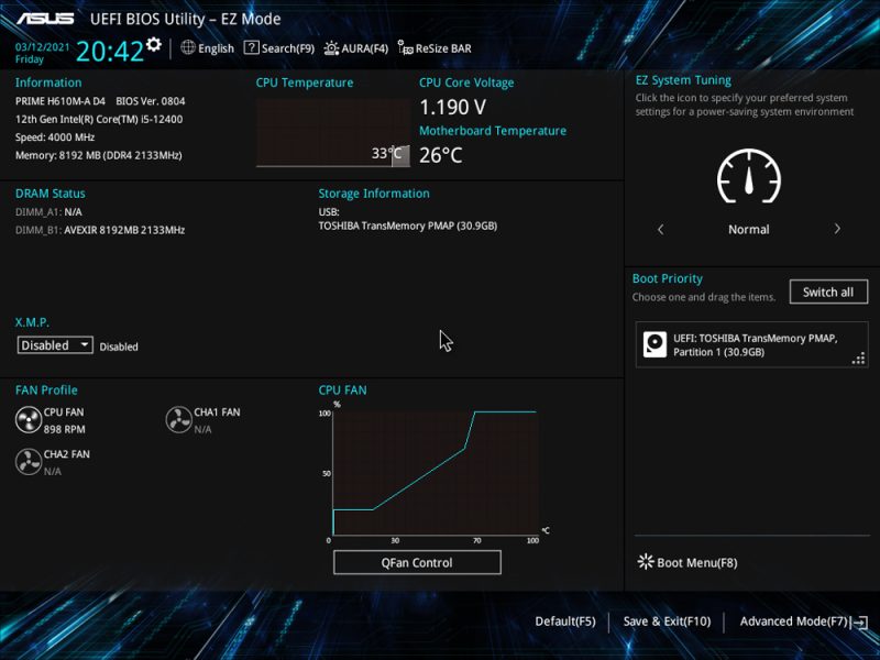 ASUS ve Adobe Creative Cloud logosu ile birlikte bilgisayar ve monitör, tasarım ve grafik programları simgeleri.