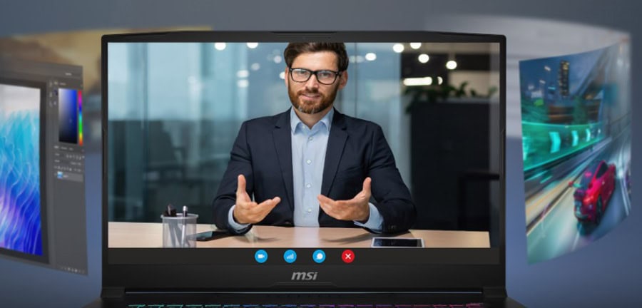 Yapay zeka ile video konferans ve uzaktan iletişim teknolojisi, modern ofis ve teknolojik çözümler. MSI dizüstü bilgisayar ekranında profesyonel görüşme yapan erkek, dijital toplantı ortamı görüntüsü.