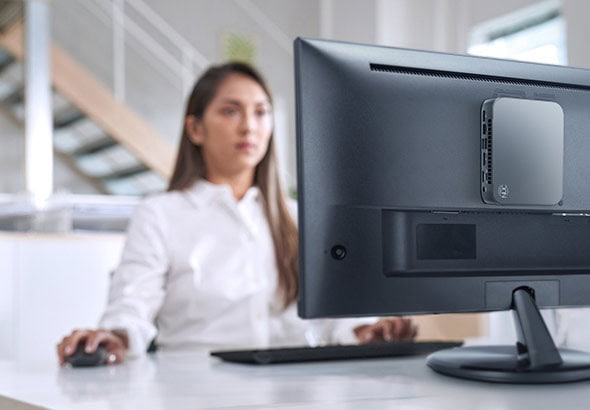 ASUS NUC 14 Essential Yüksek performanslı oyun bilgisayarı ve ekipmanları, profesyonel ve hobi amaçlı oyun tutkunları için ideal. En yeni teknolojilerle donatılmış güçlü bilgisayar donanımı ve aksesuarlar.