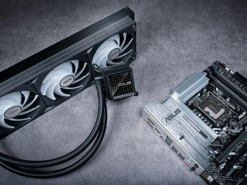 Yonga plakası ve anten ile ASUS B860M Max Gaming AX anakart seti, yüksekPerformanslı oyun ve yoğun işlem gücü için optimize edilmiştir.