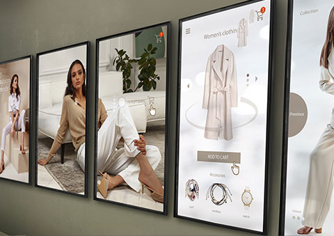 Şık kadın kıyafetleri ve moda alışverişi için dijital ekranlar, giyim mağazası görseli, kadın moda ürünleri ve accessoriler, koleksiyonlar ve online alışveriş, modern mağaza içi teknoloji.