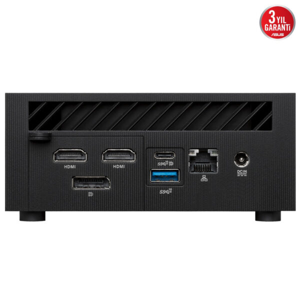Yüksek performanslı oyun bilgisayarı ve SSD desteği ile yüksek hızda bağlantı sağlayan bir masaüstü bilgisayar arka paneli, HDMI ve Ethernet bağlantı noktalarıyla.