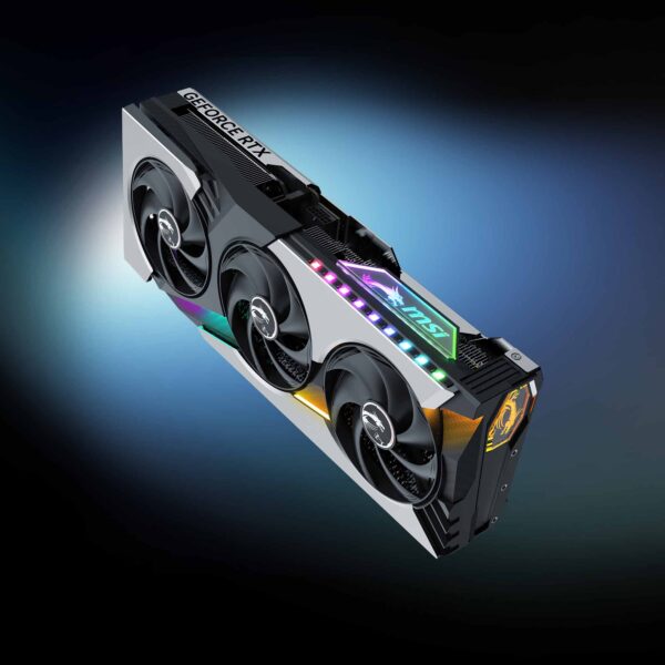 Yüksek performanslı NVIDIA GeForce RTX ekran kartı, RGB aydınlatma ve gelişmiş soğutma sistemleriyle oyun ve grafik tasarım için optimize edilmiştir.