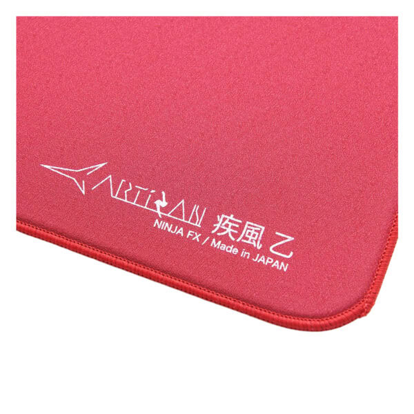 Yüksek kaliteli kırmızı oyun mouse pad, Ninja FX markası ve Japon yapımı. Dayanıklı malzeme ve rahat yüzey ile oyun deneyimini artırır.
