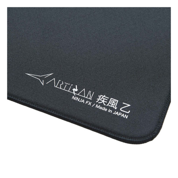 Yüksek kaliteli masaüstü oyun mouse pad, Ninja FX markası, Japon üretimi, dayanıklı ve kaymaz yüzey, hızlı hareket ve hassasiyet sağlar. Çeşitli oyunlar için ideal, güvenilir ve şık tasarım.