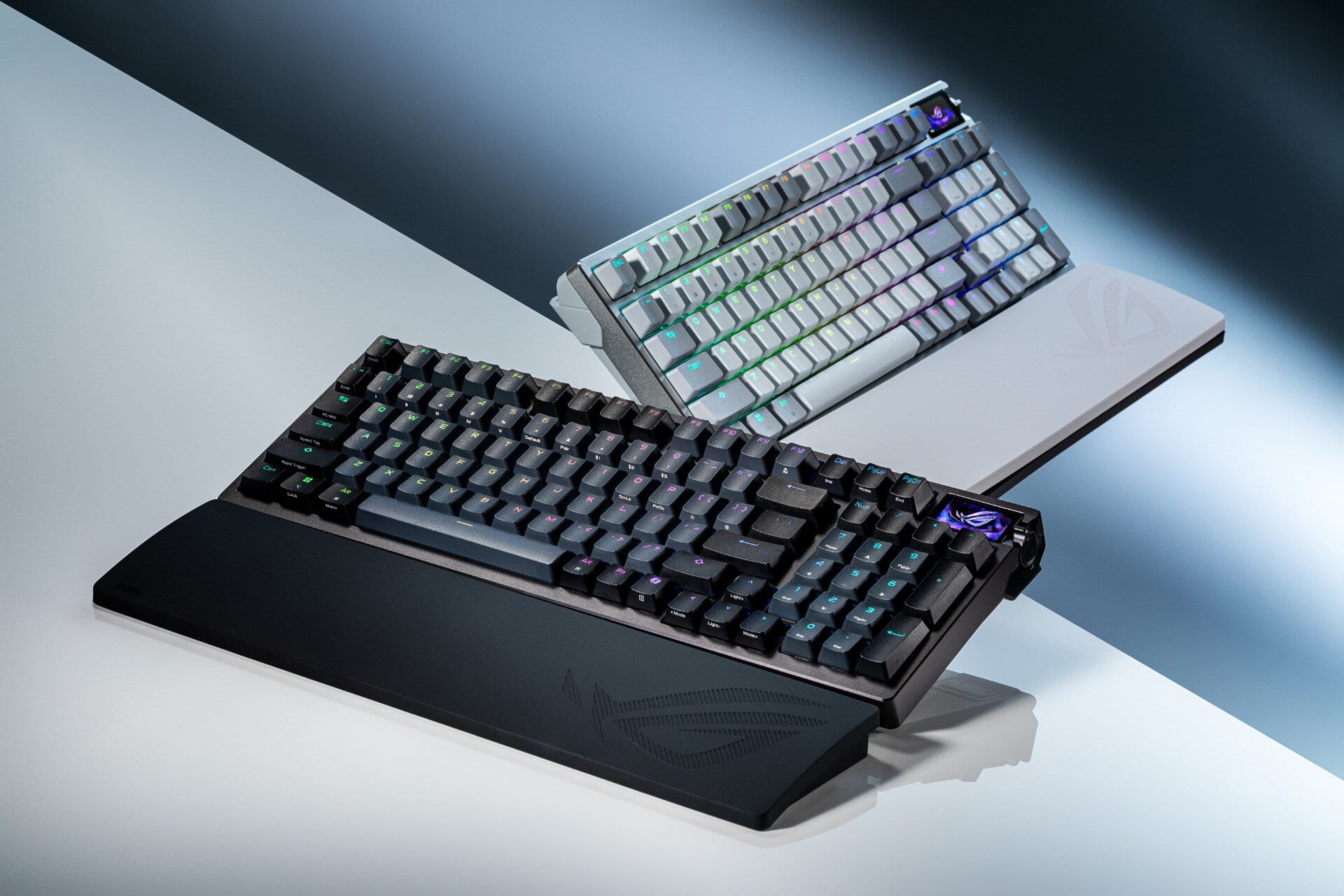 Oyun için rgb aydınlatmalı mekanik klavye ve mouse setleri, yüksek performanslı gaming klavye ve mouse modelleri ile profesyonel oyun deneyimi.