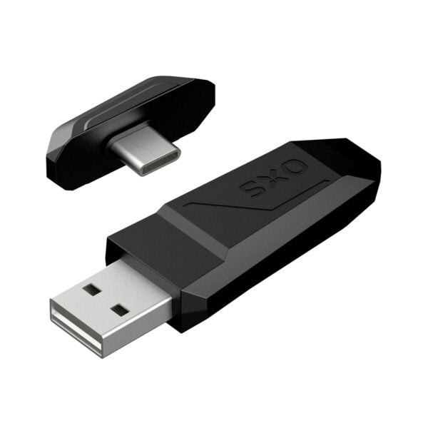 USB flaş sürücü ve USB Type-C adaptör, yüksek hızlı veri aktarımı sağlayan taşınabilir saklama cihazı. Oyun ve dosya transferleri için ideal, dayanıklı ve kompakt tasarıma sahip.