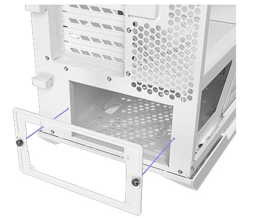 ROG Strix Helios II Bilgisayar kasası iç kısmında geniş depolama alanı ve kolay erişim sağlayan çıkarılabilir panel. Yüksek hava akışını destekleyen delikli tasarım ile sistem soğutması optimize edilmiştir.