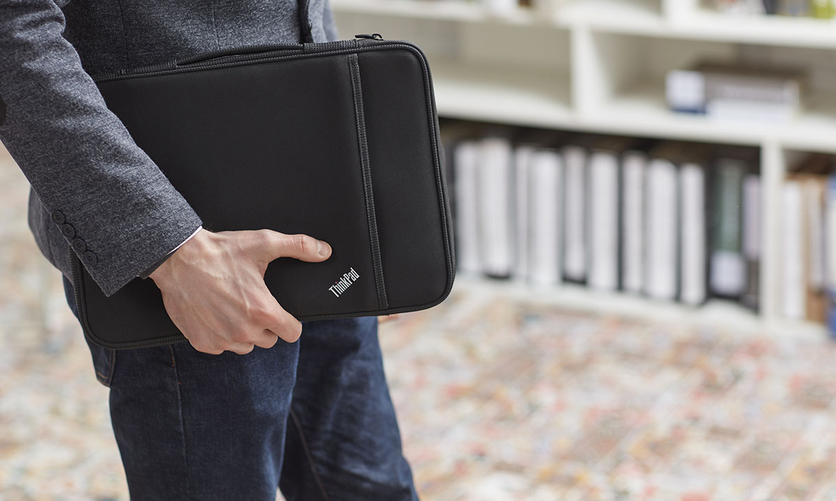 13 İnç ThinkPad’ler İçin Özel Tasarlanmış Koruma