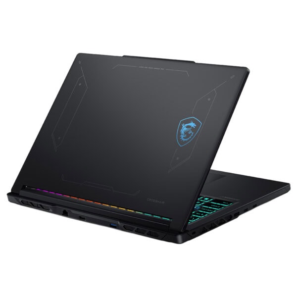 MSI CROSSHAIR 16 HX oyun dizüstü bilgisayarı, şık tasarımı ve RGB aydınlatmalı klavyesiyle dikkat çekiyor.